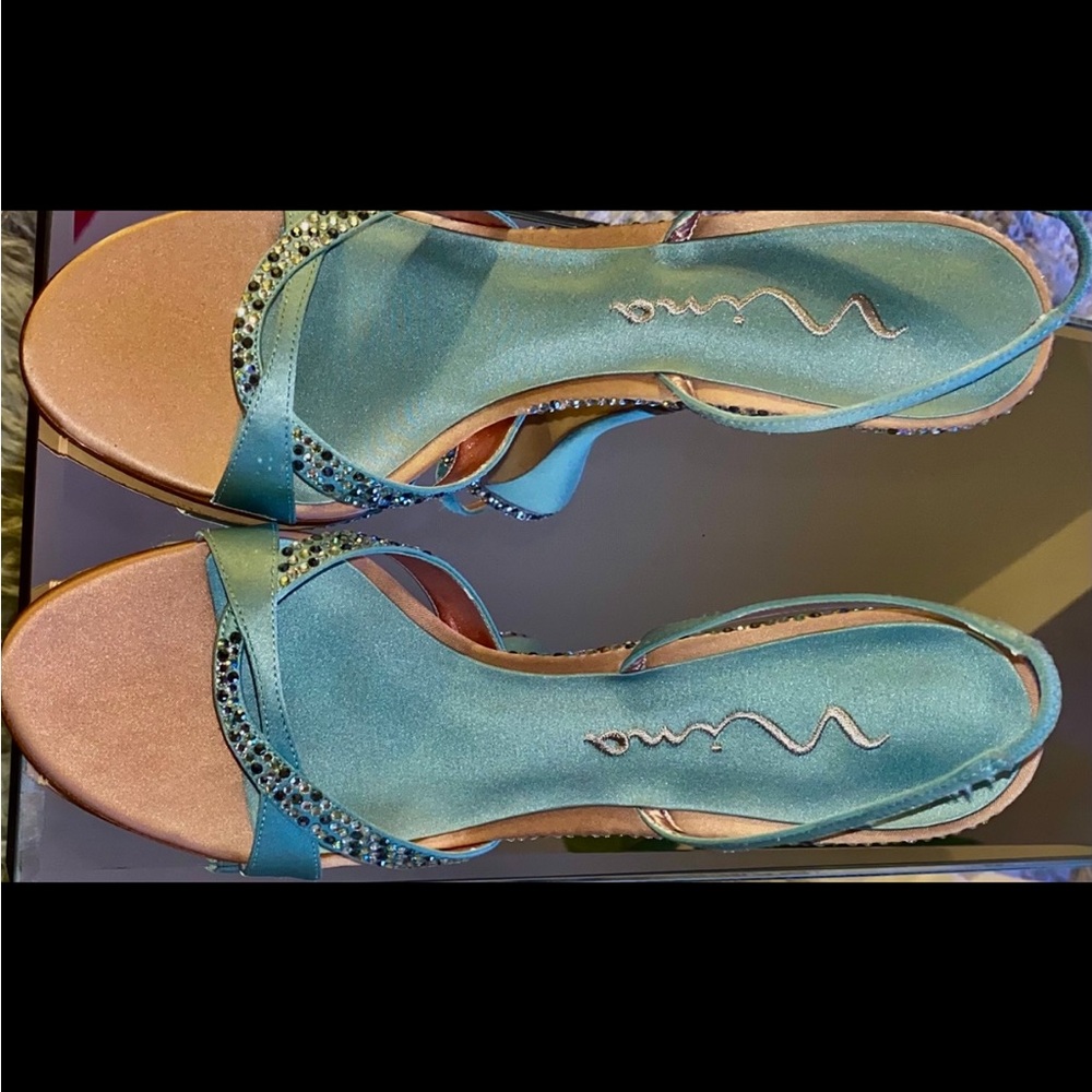 Nina Women's Blue Sandals